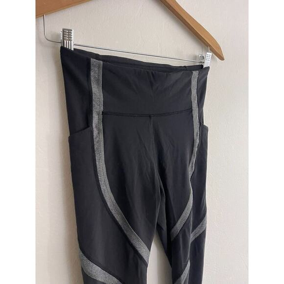 Lululemon sz 6 Wild Twist 7 / 8 Tight Black & Heather Gray 25 Leggings - Picture 5 of 15